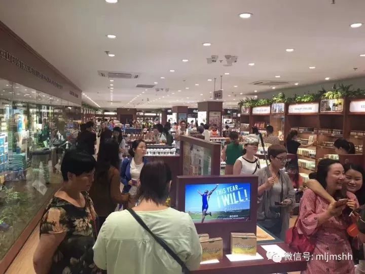 超市内景.jpg